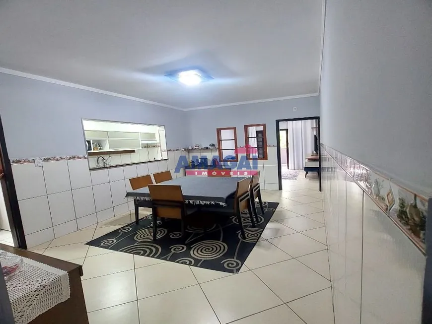 Foto 1 de Casa com 2 Quartos à venda, 103m² em Jardim Colinas, Jacareí