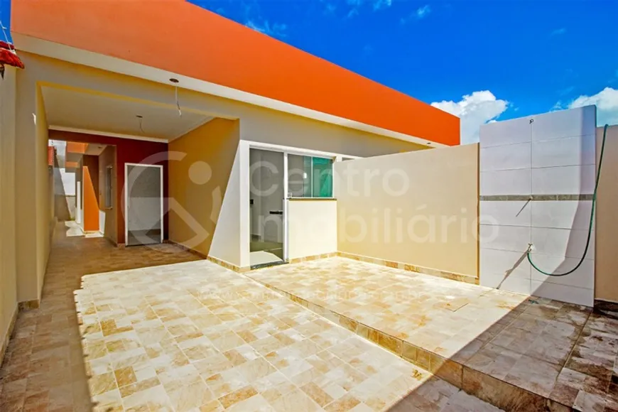 Foto 1 de Casa com 2 Quartos à venda, 61m² em Jardim Marcia, Peruíbe