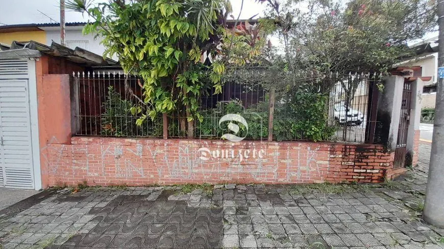 Foto 1 de Sobrado com 4 Quartos à venda, 200m² em Vila Bastos, Santo André