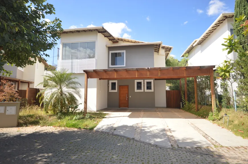 Foto 1 de Casa com 3 Quartos para alugar, 131m² em Garças, Belo Horizonte
