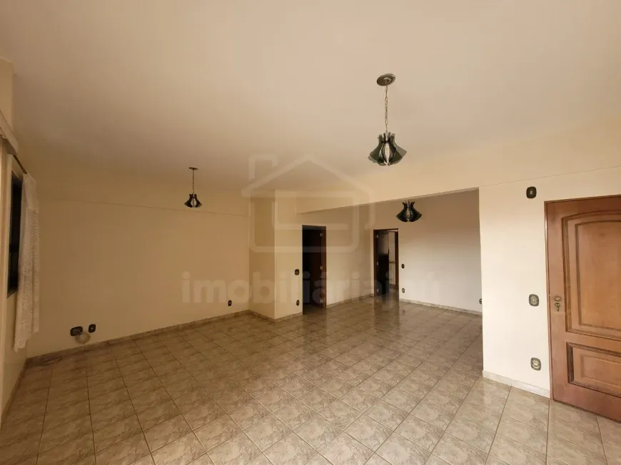 Foto 1 de Apartamento com 3 Quartos à venda, 126m² em Centro, Jaú