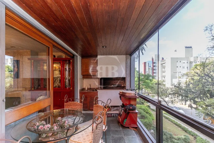 Foto 1 de Apartamento com 3 Quartos à venda, 167m² em Petrópolis, Porto Alegre