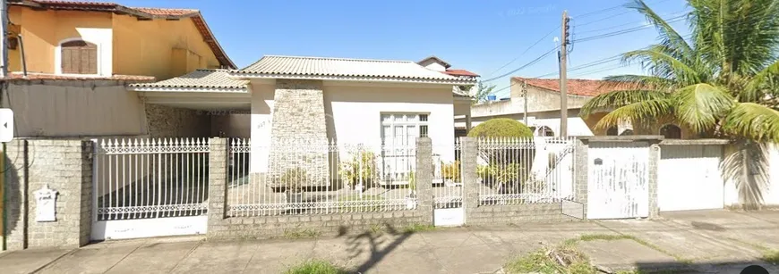 Foto 1 de Casa com 3 Quartos à venda, 322m² em Parque Turf Club, Campos dos Goytacazes