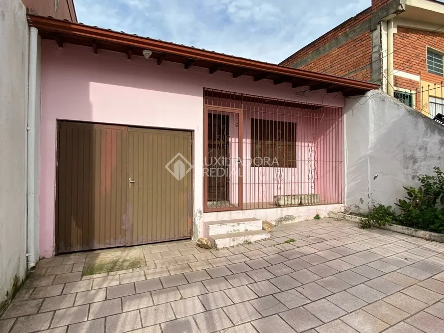 Foto 1 de Casa com 3 Quartos à venda, 125m² em Chácara das Pedras, Porto Alegre