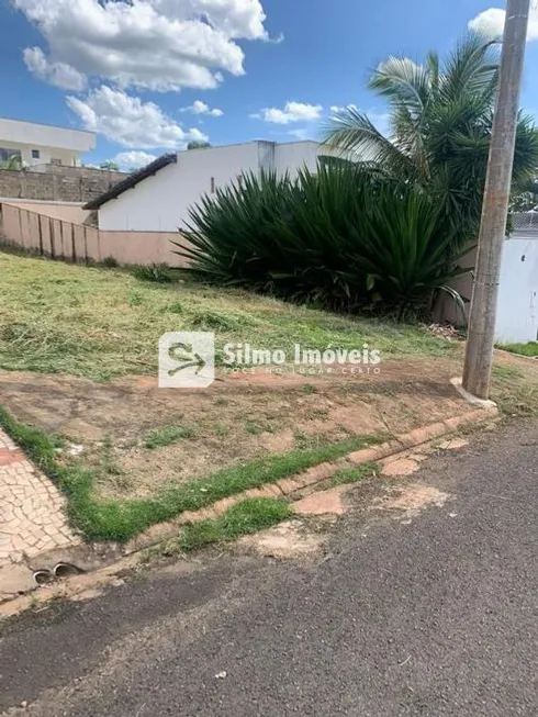 Foto 1 de Lote/Terreno para alugar, 360m² em Jardim Inconfidência, Uberlândia