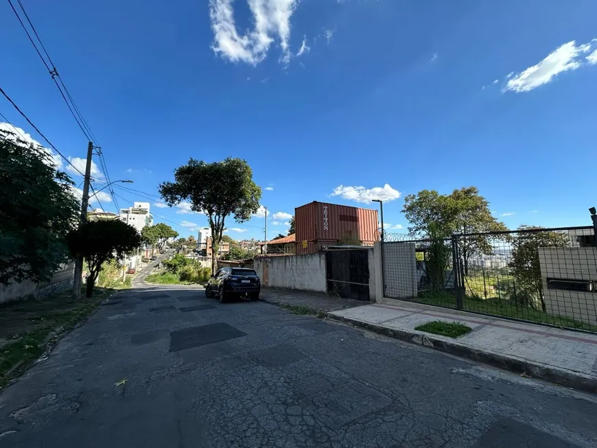 Foto 1 de Lote/Terreno à venda, 564m² em Ouro Preto, Belo Horizonte