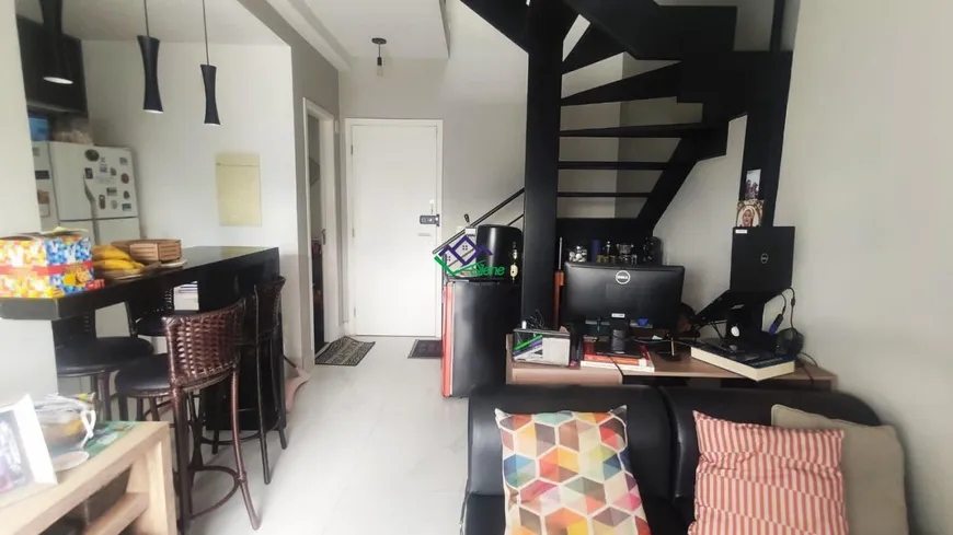 Foto 1 de Apartamento com 1 Quarto à venda, 57m² em Gonzaga, Santos