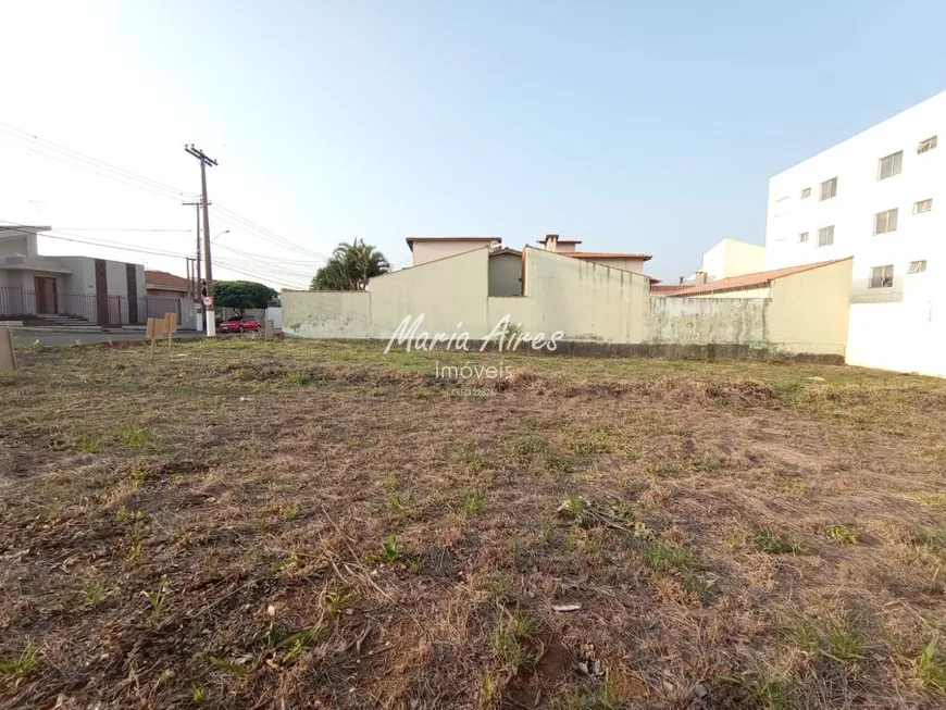 Foto 1 de Lote/Terreno à venda, 360m² em Santa Marta, São Carlos