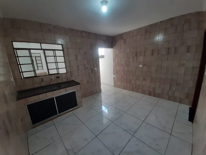 Foto 1 de Apartamento com 2 Quartos para alugar, 48m² em Parque das Nações, Santo André