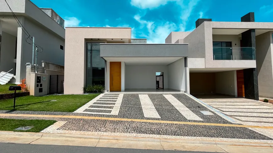 Foto 1 de Casa de Condomínio com 3 Quartos à venda, 158m² em Jardins Bolonha, Senador Canedo