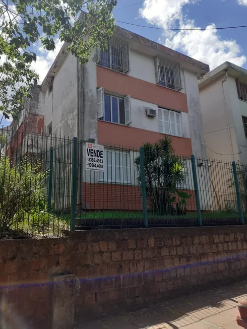 Foto 1 de Apartamento com 3 Quartos à venda, 75m² em Petrópolis, Porto Alegre