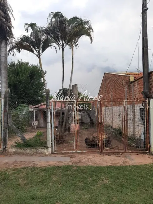 Foto 1 de Lote/Terreno à venda, 200m² em , Itirapina