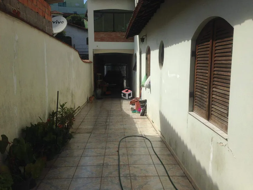 Foto 1 de Casa com 3 Quartos à venda, 277m² em Vila Helena, Santo André
