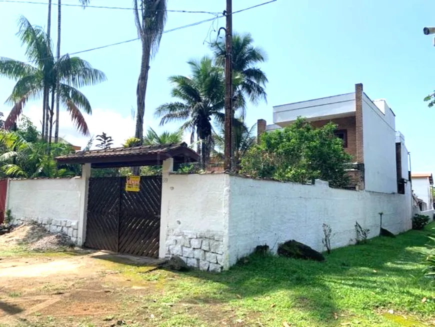 Foto 1 de Sobrado com 3 Quartos à venda, 184m² em Jardim Marisol, Ubatuba