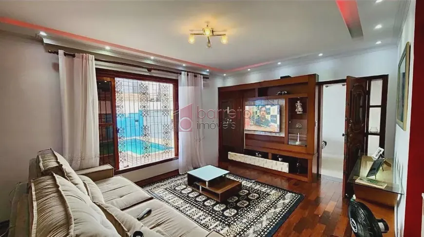 Foto 1 de Casa com 3 Quartos para alugar, 184m² em Vila Joana, Jundiaí