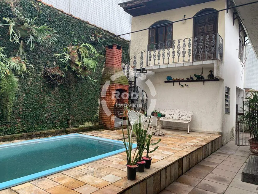 Foto 1 de Casa com 3 Quartos para alugar, 169m² em Ponta da Praia, Santos