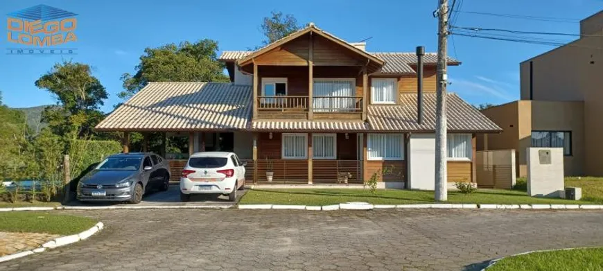 Foto 1 de Casa com 3 Quartos à venda, 240m² em Vargem Grande, Florianópolis