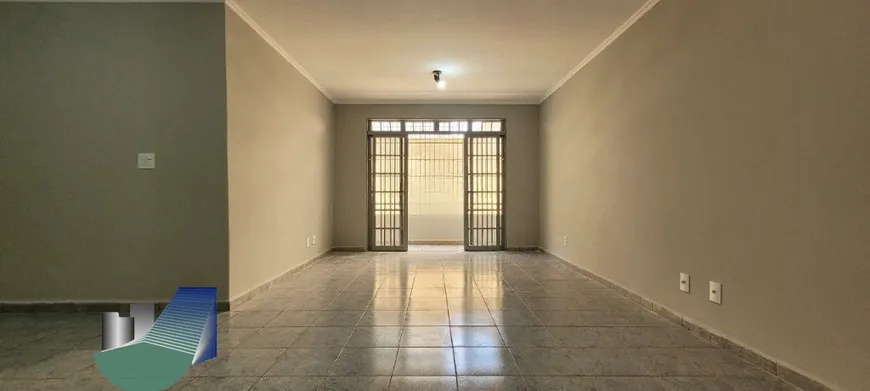 Foto 1 de Apartamento com 3 Quartos à venda, 100m² em Jardim Irajá, Ribeirão Preto