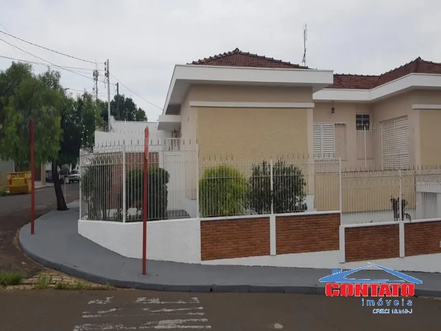 Foto 1 de Casa com 3 Quartos para alugar, 245m² em Centro, São Carlos