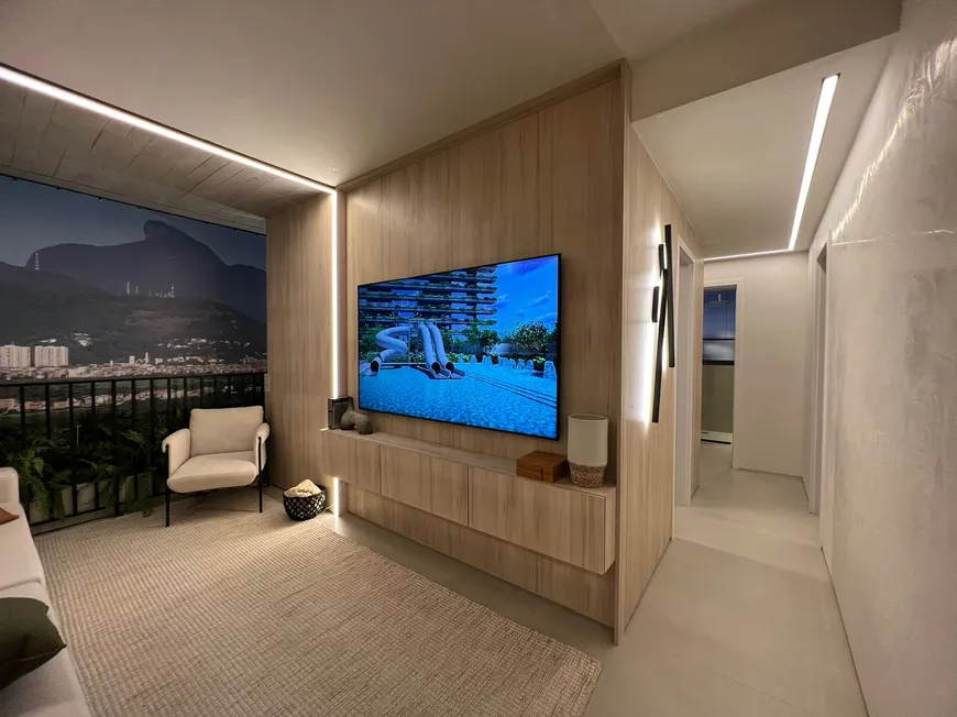 Foto 1 de Apartamento com 2 Quartos à venda, 66m² em Barra da Tijuca, Rio de Janeiro
