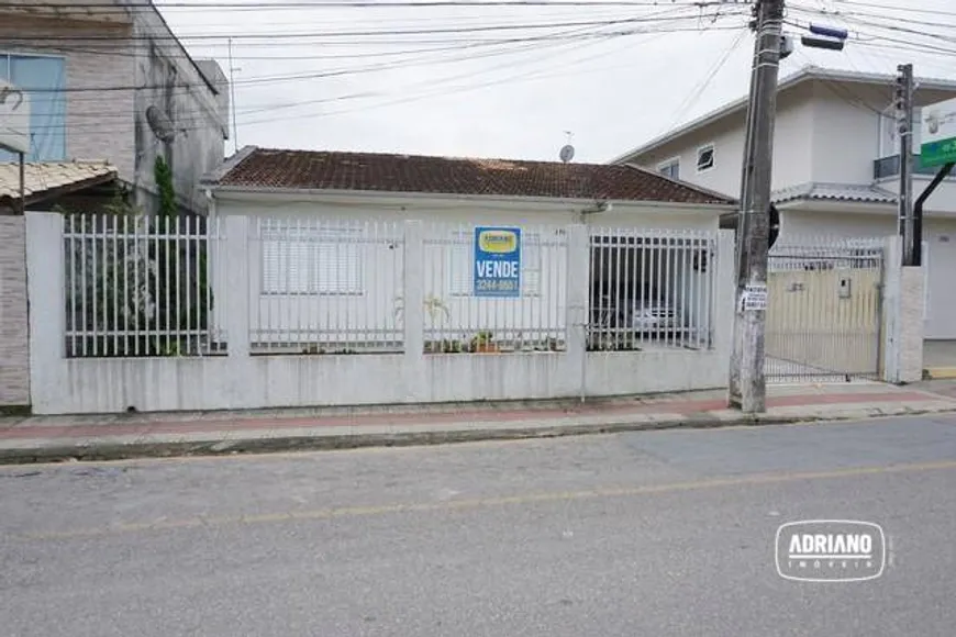 Foto 1 de Casa com 2 Quartos à venda, 80m² em Areias, São José