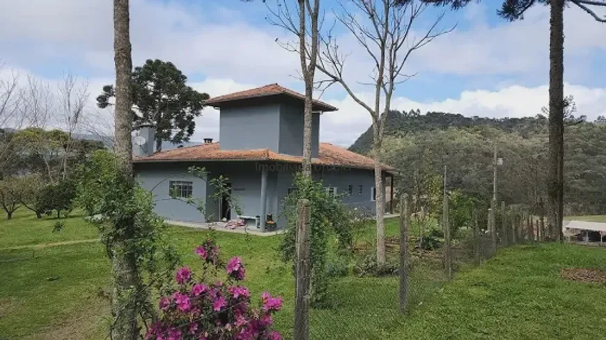 Foto 1 de Fazenda/Sítio com 5 Quartos à venda, 160m² em Estrada do Invernador, Urubici