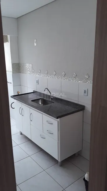 Foto 1 de Apartamento com 2 Quartos à venda, 48m² em Parque Jóquei Club, Campos dos Goytacazes