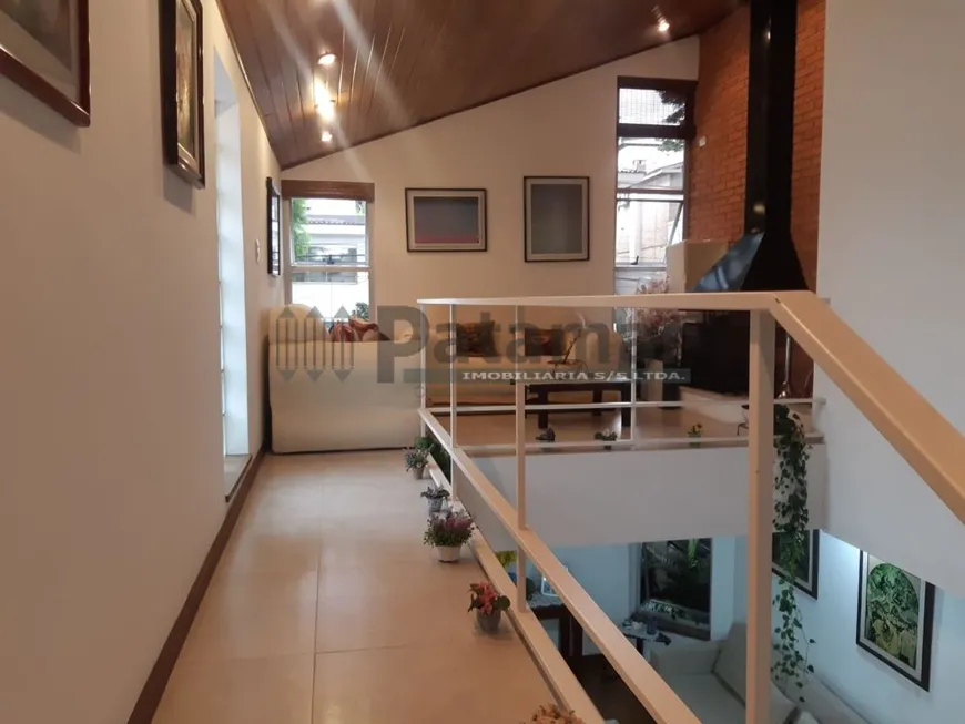 Foto 1 de Casa com 3 Quartos à venda, 297m² em Jardim Leonor, São Paulo