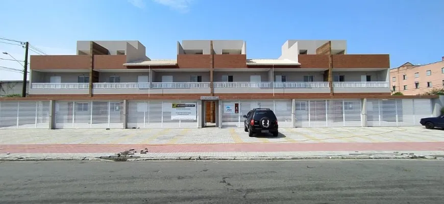 Foto 1 de Casa de Condomínio com 2 Quartos à venda, 48m² em Jardim Quietude, Praia Grande
