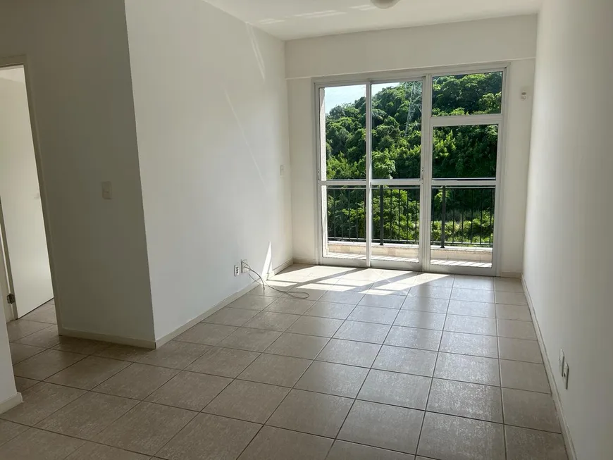 Foto 1 de Apartamento com 2 Quartos para alugar, 95m² em Centro, Niterói