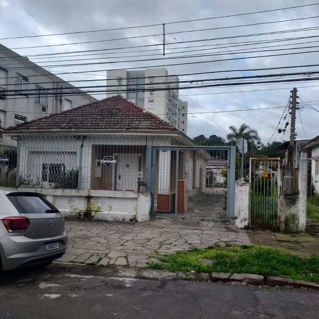 Foto 1 de Casa com 3 Quartos à venda, 141m² em Azenha, Porto Alegre