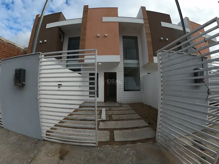 Foto 1 de Casa com 2 Quartos à venda, 68m² em Parque São Benedito, Campos dos Goytacazes