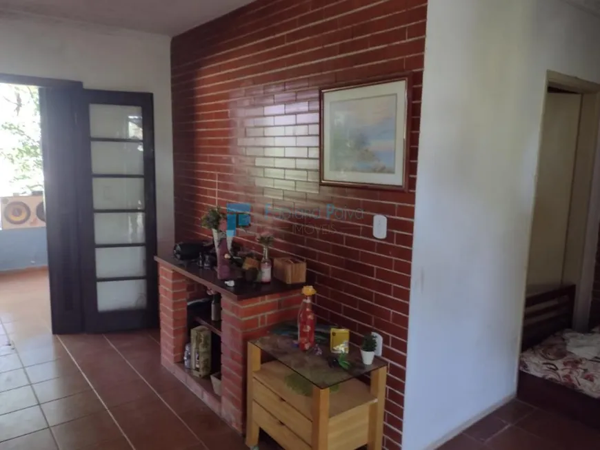 Foto 1 de Fazenda/Sítio com 2 Quartos à venda, 2600m² em Canjicas, Arujá