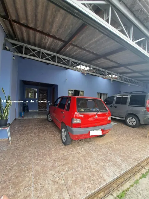 Foto 1 de Sobrado com 4 Quartos à venda, 160m² em Cidade Industrial, Curitiba