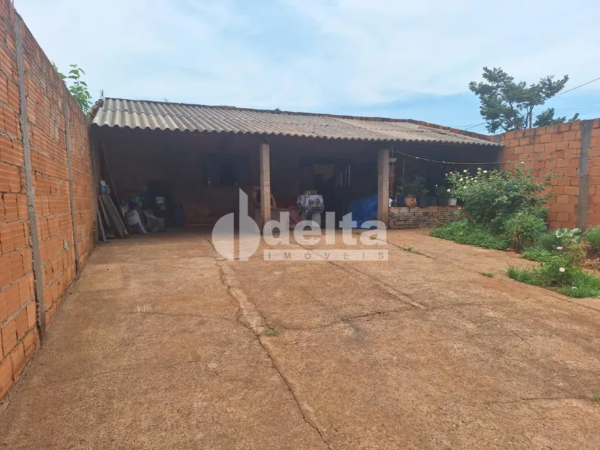 Foto 1 de Lote/Terreno à venda, 300m² em Morada dos Pássaros, Uberlândia