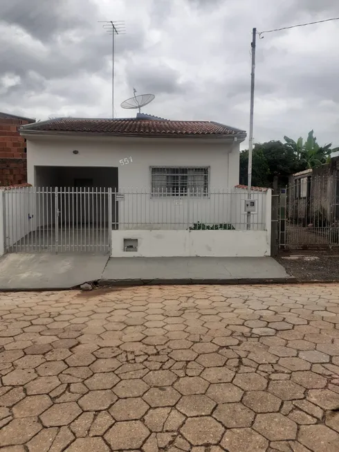 Foto 1 de Casa com 2 Quartos à venda, 100m² em Centro, Delfinópolis