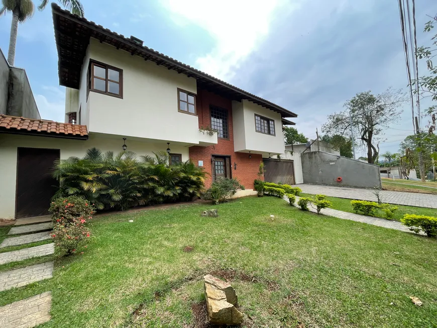 Foto 1 de Casa de Condomínio com 4 Quartos para venda ou aluguel, 450m² em Granja Viana, Cotia