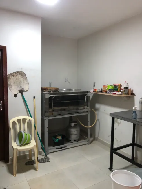 Foto 1 de Ponto Comercial para alugar, 35m² em Santa Maria, Brasília