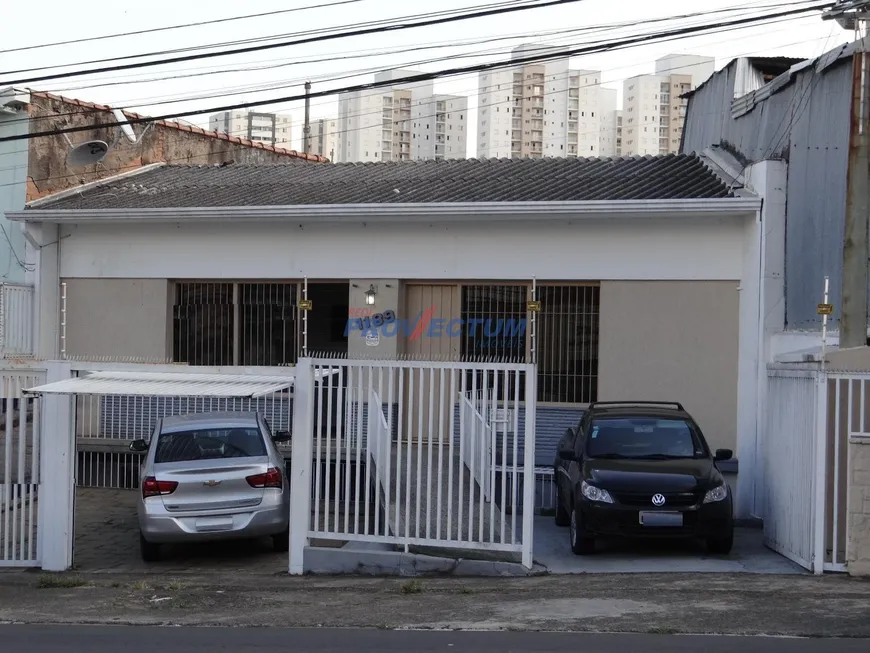 Foto 1 de Sobrado com 9 Quartos à venda, 305m² em Centro, Campinas
