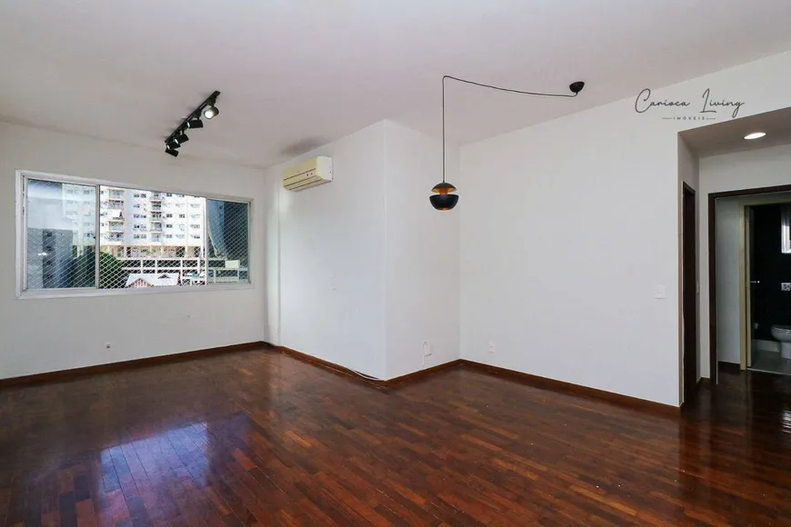 Foto 1 de Apartamento com 3 Quartos à venda, 115m² em Laranjeiras, Rio de Janeiro