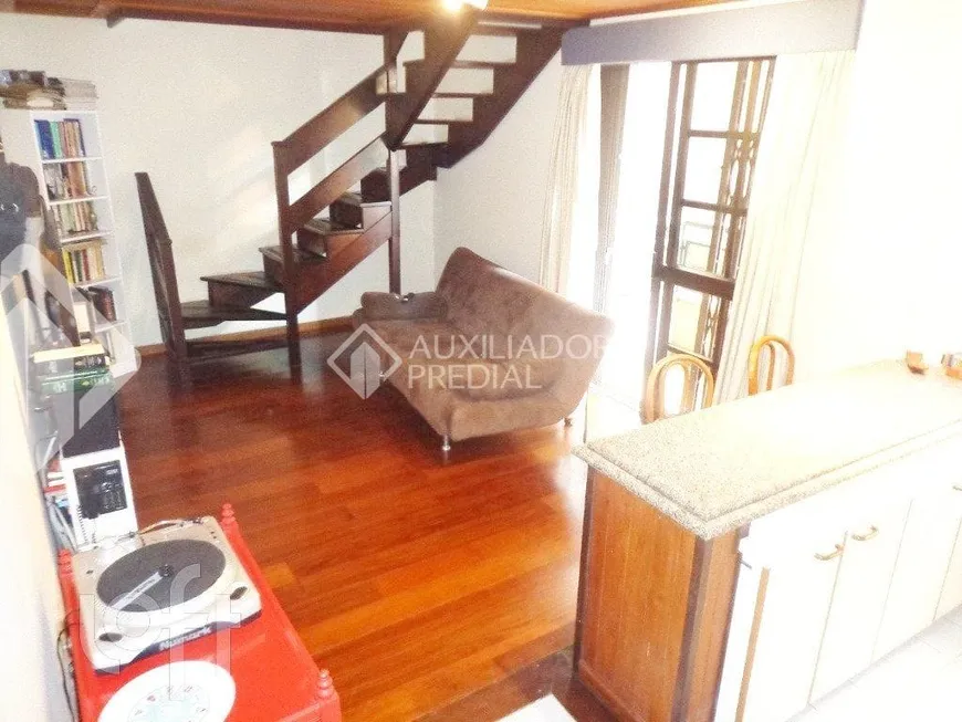 Foto 1 de Apartamento com 1 Quarto à venda, 49m² em Independência, Porto Alegre