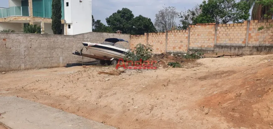 Foto 1 de Lote/Terreno à venda, 215m² em Solar do Madeira, Contagem