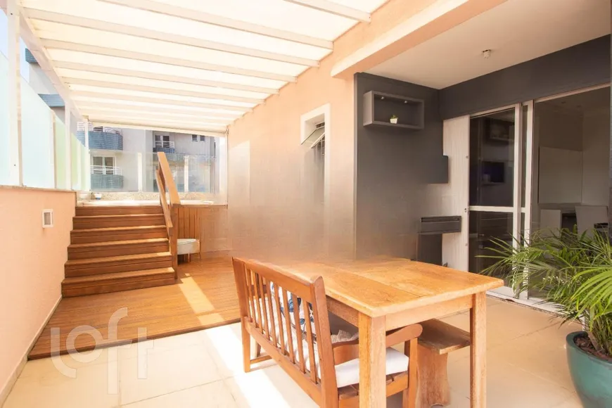 Foto 1 de Apartamento com 2 Quartos à venda, 108m² em Agronômica, Florianópolis