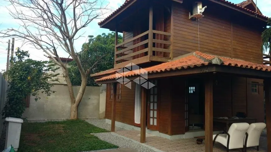 Foto 1 de Casa com 2 Quartos à venda, 110m² em São João do Rio Vermelho, Florianópolis