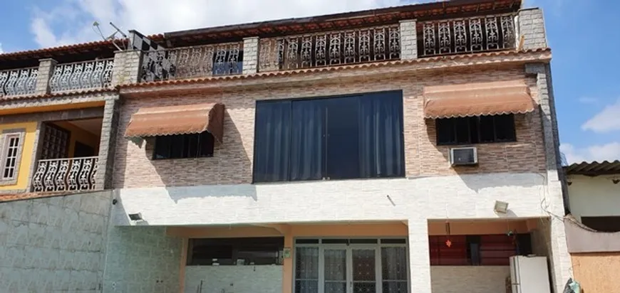 Foto 1 de Casa com 3 Quartos à venda, 300m² em Oswaldo Cruz, Rio de Janeiro