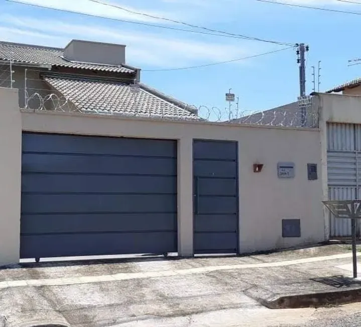 Foto 1 de Casa com 3 Quartos à venda, 180m² em Moinho dos Ventos, Goiânia