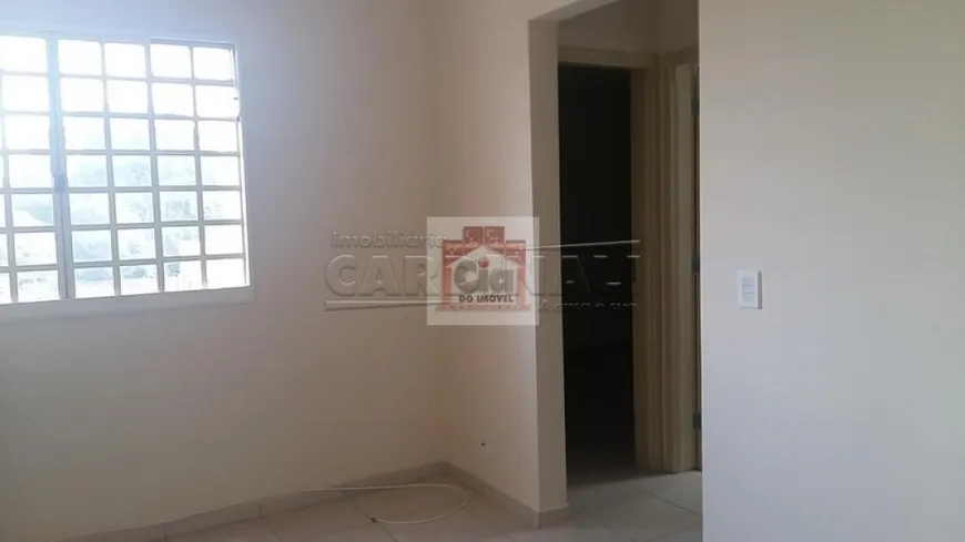 Foto 1 de Apartamento com 2 Quartos à venda, 58m² em Vila Pelicano, São Carlos