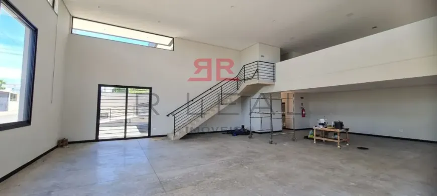 Foto 1 de Sala Comercial para alugar, 215m² em Vila Aviação, Bauru
