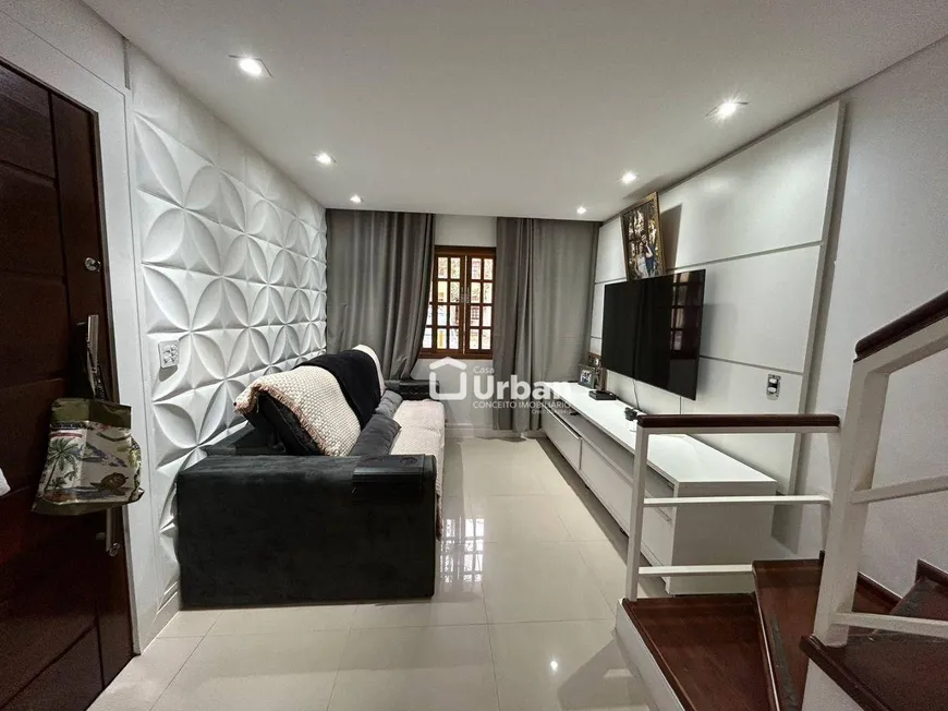 Foto 1 de Casa de Condomínio com 3 Quartos para venda ou aluguel, 90m² em Granja Viana, Cotia