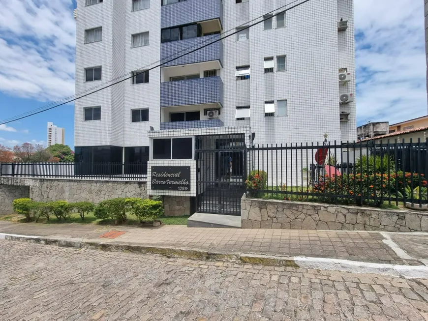 Foto 1 de Apartamento com 3 Quartos à venda, 75m² em Barro Vermelho, Natal